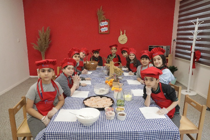 Baking and practical life class